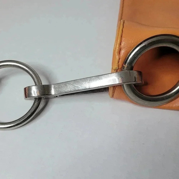 BUENO Vegan Leather shoulder bag - Picture 10 of 14